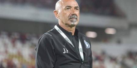 «فيفا» يوقف قيد الزمالك 3 فترات بسبب باتشيكو