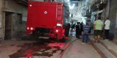 السيطرة على حريق بفندق شعبي وسط السوق القديم بأسوان