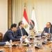 وزير قطاع الأعمال العام يبحث مع رئيس هيئة الرعاية الصحية تعزيز التعاون المشترك لدعم الصناعة الوطنية والتنمية المستدامة