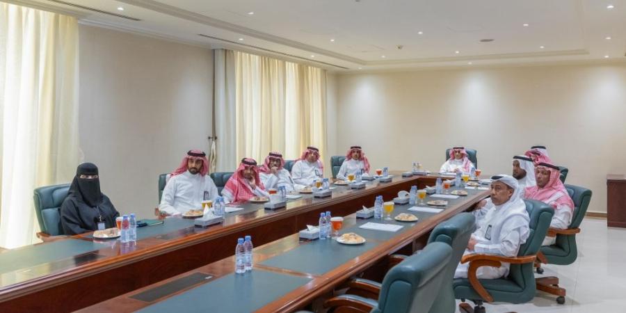 إمارة المنطقة الشرقية تنفّذ سلسلة ورش عمل للقيادات بديوان الإمارة بالتعاون مع معهد الإدارة العامة