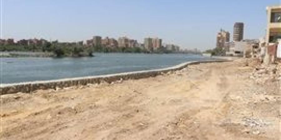 محافظ القليوبية يتفقد أعمال إنشاء ممشى أهل مصر المرحله (د)