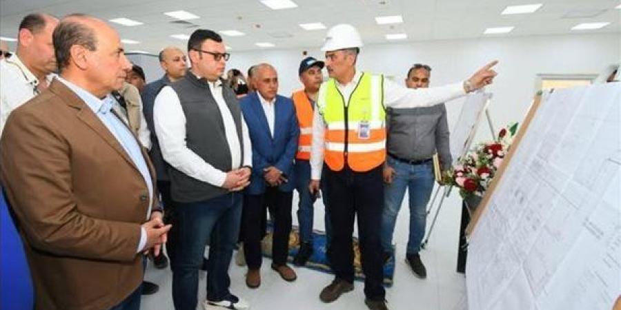 وزير الإسكان يبدأ جولة بمشروع تطوير موقع "التجلي الأعظم"