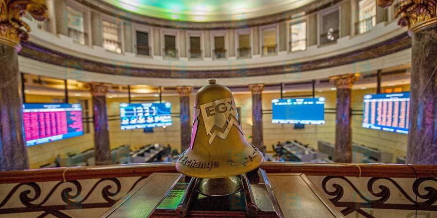 التقرير الأسبوعي.. بورصة مصر تشهد نشاطًا ملحوظًا في السيولة رغم تراجع المؤشرات