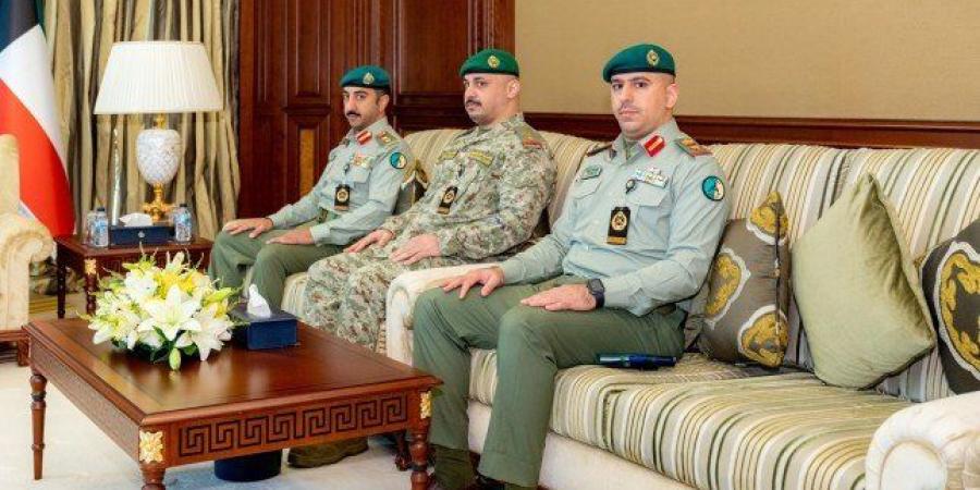 الكويت.. رئيس الحرس الوطني يؤكد خلال استقباله الأمين العام لمجلس التعاون أهمية التنسيق لتحقيق التكامل الخليجي