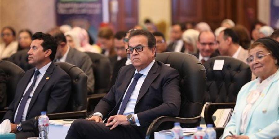وزير الصحة يطلق الخطة العاجلة للسكان والبرنامج القومي للوقاية من التقزم