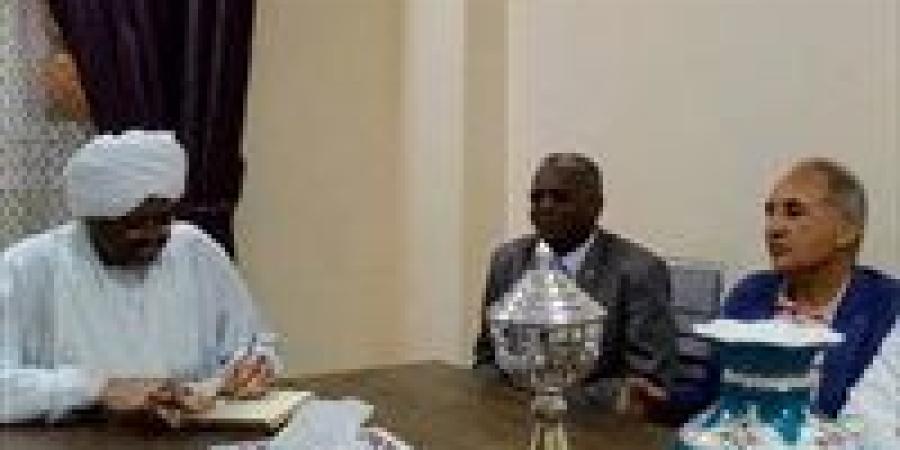 ننشر تفاصيل المؤتمرالصحفي للقنصل السودانى بأسوان بشأن الوضع فى بلاده