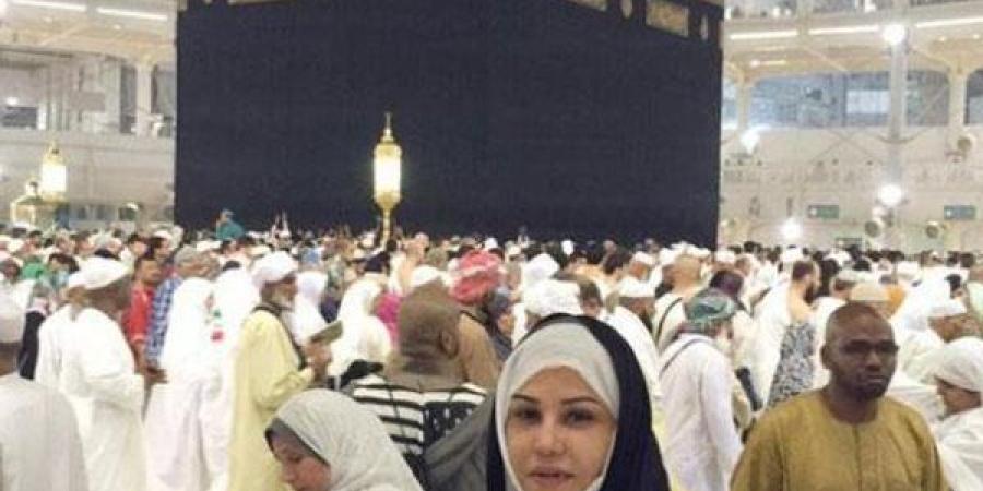 عضو مركز الأزهر: لا تنتقب المرأة في الإحرام.. وهذه ضوابط اللباس والحناء في الحج