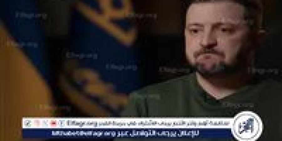 صحيفة إسبانية: زيلينسكي يريد تحويل الدبلوماسية إلى استعراض مسرحي