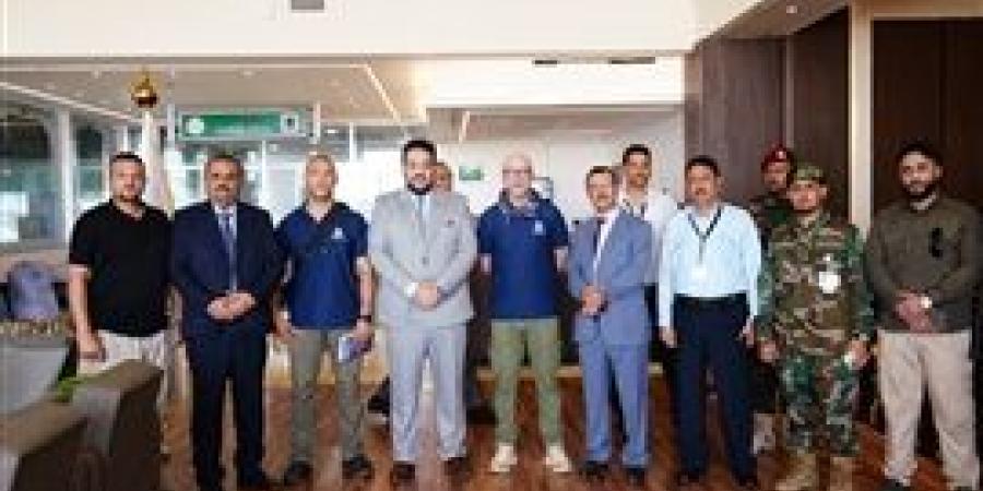 خدمات عالمية.. رضا محمد أبو عمارة يبحث تطوير صالة كبار الزوار بمطار عدن الدولي