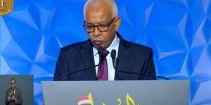 رئيس اتحاد عمال مصر يثمن جهود الرئيس السيسي في دعم العمال وتوفير فرص عمل للشباب