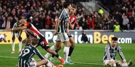 مانشستر يونايتد يواصل التعثر محليًا ويعوّل على النجاح الأوروبي لإنقاذ موسمه