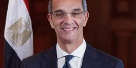 وزير الاتصالات يغادر إلى طوكيو للمشاركة فى فعاليات مؤتمر "سوشى تك"