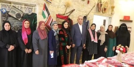 وزير الثقافة يفتتح بازار الخضر السنوي في ماحص