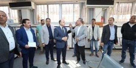 محافظ كفر الشيخ يتفقد المركز التكنولوجي لخدمة المواطنين ببلطيم