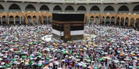 السعودية.. القبض على وافد ينقل 3 مخالفين إلى مكة