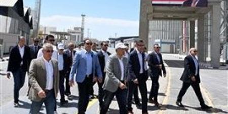 رئيس الوزراء يشهد افتتاح محطة الصب الجاف "أقماح" بميناء غرب بورسعيد