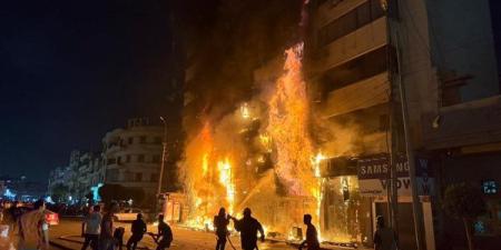 اندلاع حريق هائل في ورشة نجارة بسبب انفجار أسطوانة بوتاجاز بأسوان