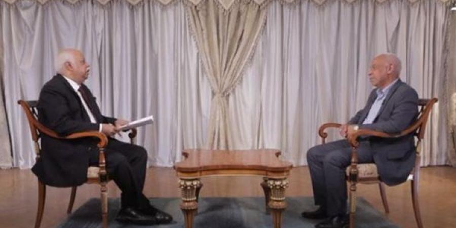 عمال مصر: الرئيس السيسي يهتم بالعمال ووجه بعمل حماية اجتماعية وصحيه لهم