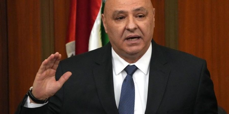 في تطور لافت.. الرئيس اللبناني يحذر حماس