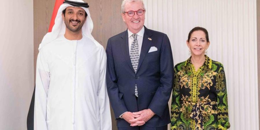 الإمارات وأمريكا تبحثان سبل تنمية الشراكة الاقتصادية