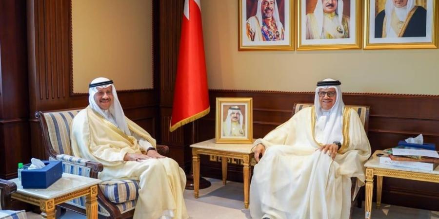 وزير الخارجية يستقبل سفير السعودية لدى البحرين