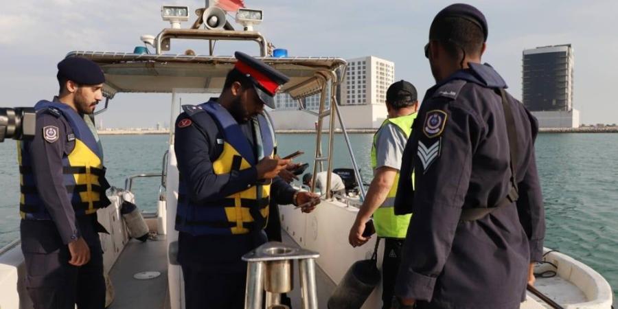 خفر السواحل تنفذ حملة لضبط المخالفات في المناطق البحرية