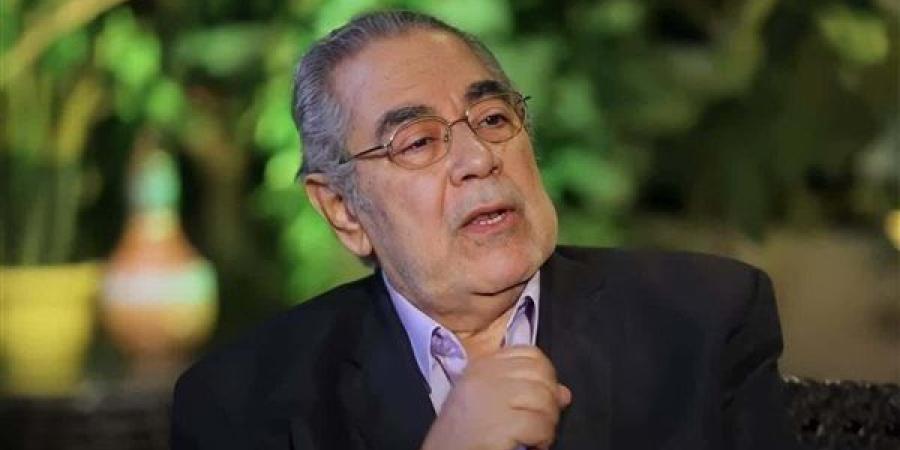 "من العناية".. صبري عبد المنعم يطمئن جمهوره برسالة عبر “مصر تايمز”