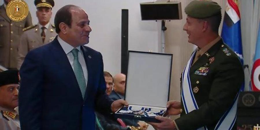 المجلس الدولي للرياضة العسكرية يمنح الرئيس السيسى العضوية الفخرية وأعلى وشاح يُمنح للرؤساء
