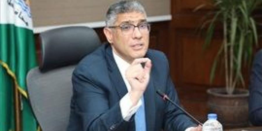 محافظ الجيزة يلتقي بمواطني أحياء الهرم وكرداسة والحوامدية وأطفيح للاستماع إلى شكواهم