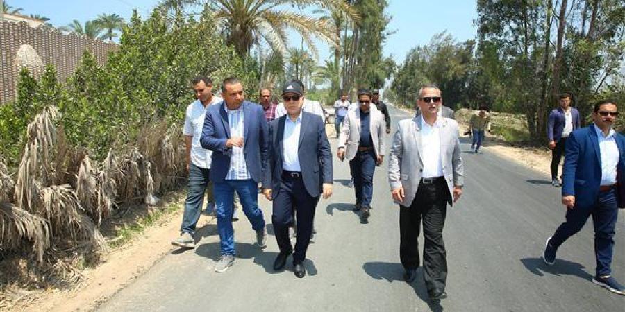 محافظ كفرالشيخ يتفقد أعمال رصف ورفع كفاءة طريق الكوربة الشهابية – بلطيم