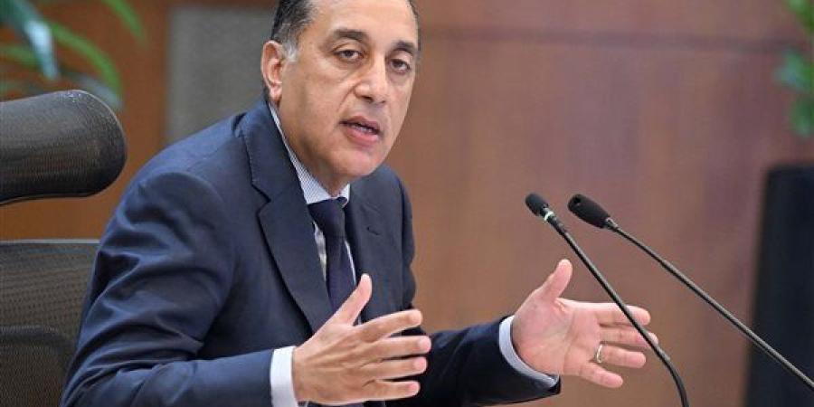 مدبولي: يُوجد في السخنة وشرق بورسعيد 14 مُطورًا صناعيًا بنفس نظام "موانئ أبوظبي"