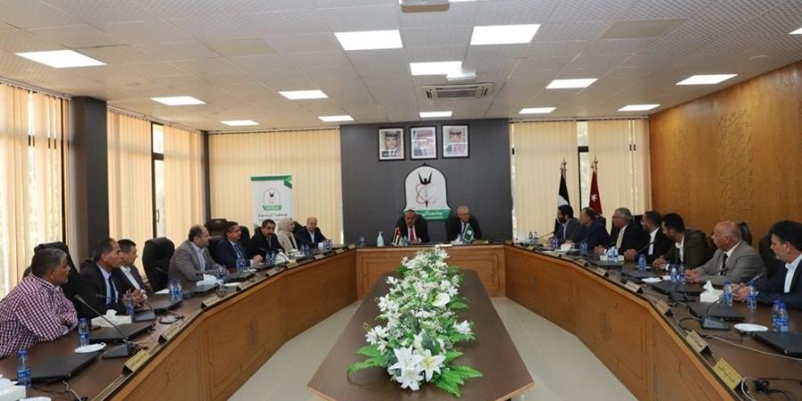 مجلس محافظة إربد يُعلن تقديم نصف مليون دينار لجامعة اليرموك
