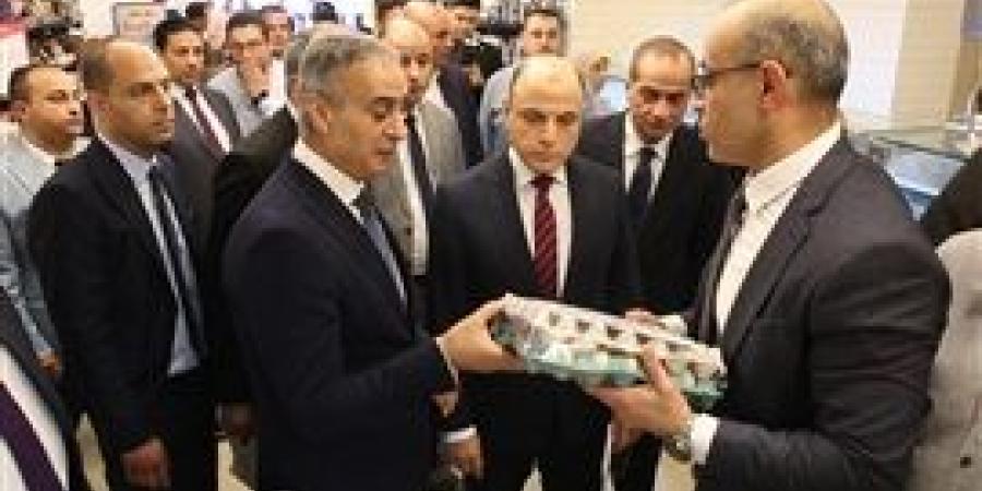 محافظ كفر الشيخ ورئيس جهاز حماية المستهلك يتابعان توافر السلع بـ«زهران ماركت»