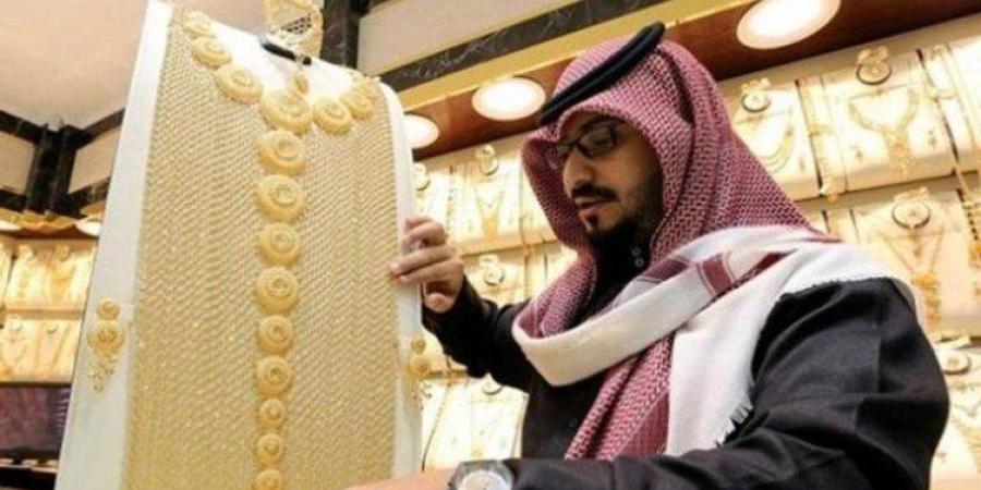 ارتفاع طفيف في أسعار الذهب بالسعودية اليوم الجمعة 09 مايو 2025.. كم يساوي عيار 21؟