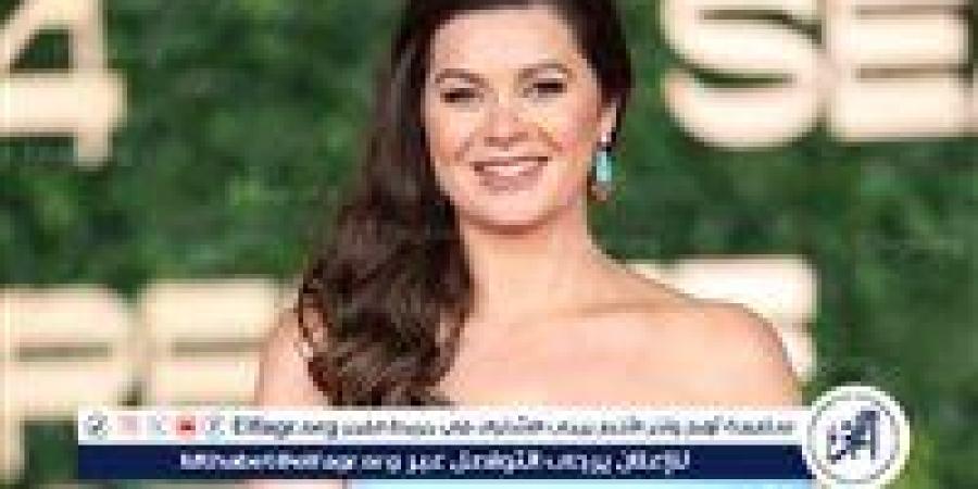 يسرا اللوزي: النضج لا يُقاس بالسن بل بالاستعداد الشخصي وتحمل المسؤولية.. فيديو