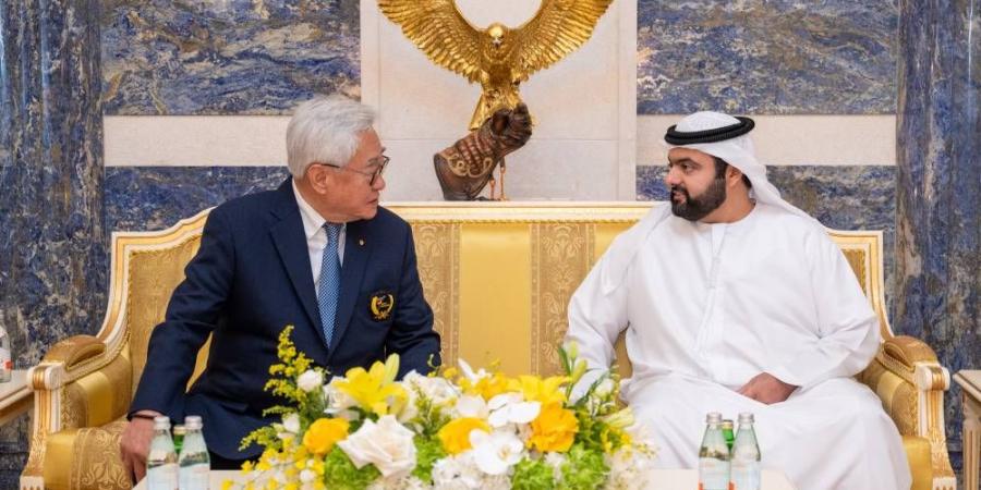 محمد بن حمد يستقبل رئيس «دولي» التايكواندو