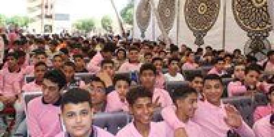 بدء المراجعات النهائية المجانية بحضور أكثر من 1700 طالب بالجيزة