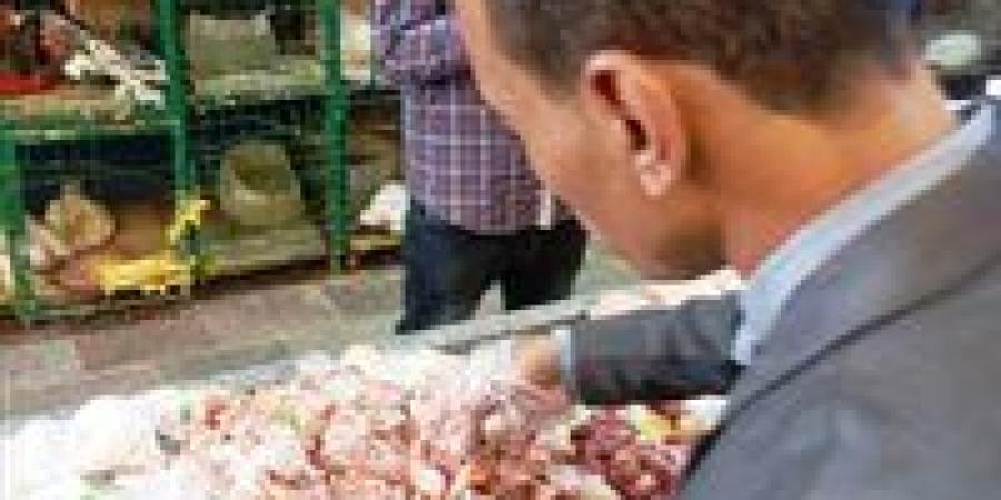 ضبط 200 كجم من اللحوم غير صالحة للاستهلاك الآدمى بأسوان