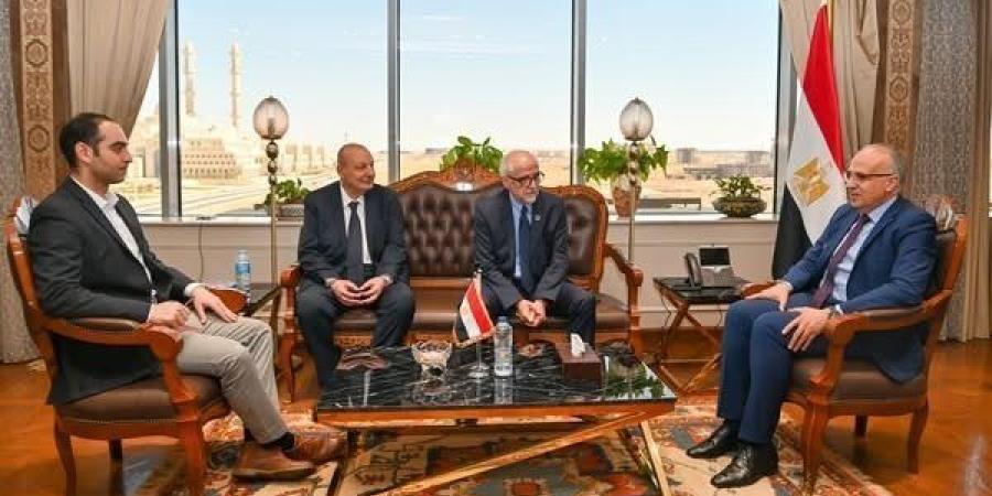 وزير الري يبحث مع مدير معهد البحر الأبيض المتوسط للمياه تعزيز التعاون البحثى فى مجال المياه