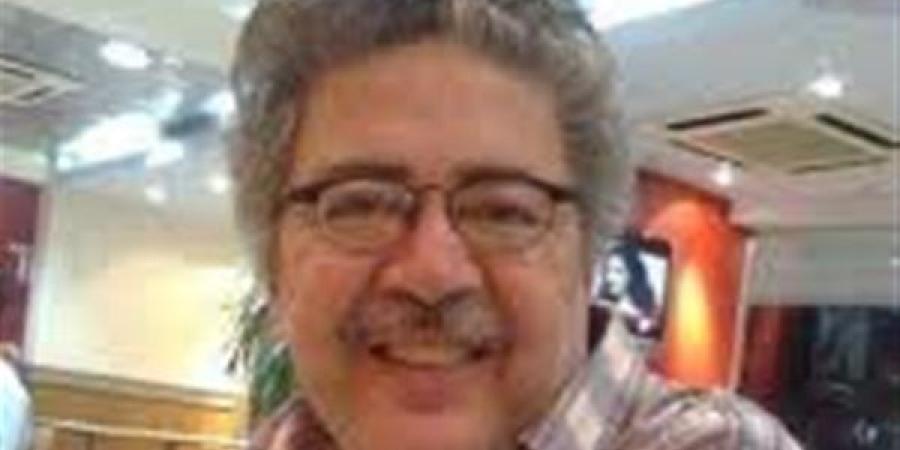 وفاة المخرج المسرحي عادل القشيري صانع "أيام الحب والشقاوة"