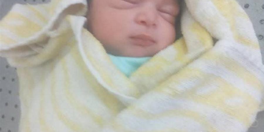 العثور على رضيعة حديثة الولادة بجوار كوبري نجع حمادي