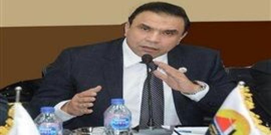 مدحت بركات يكشف الحقيقة: صحفيو "الطريق" باعوا الجريدة بعد الحصول على عضوية النقابة
