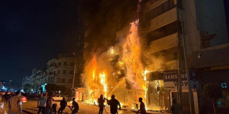 اندلاع حريق هائل في ورشة نجارة بسبب انفجار أسطوانة بوتاجاز بأسوان
