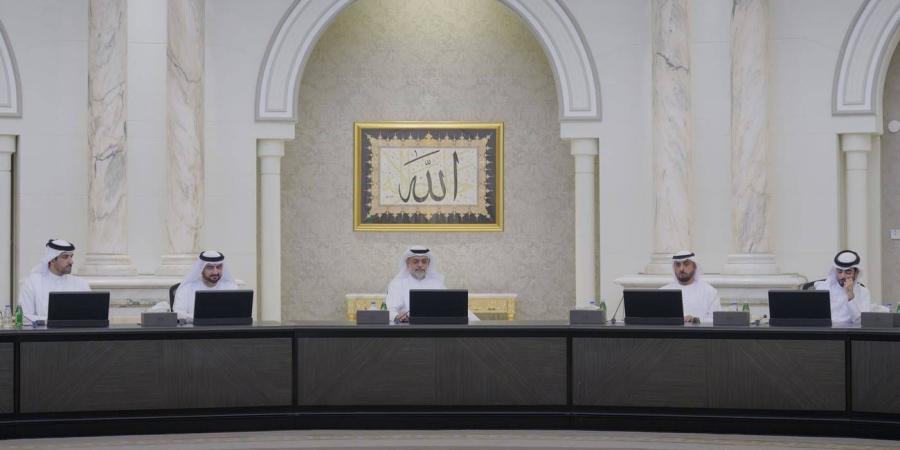 «تنفيذي الشارقة» يناقش مشروع قانون بشأن تنظيم الرسوم القضائية