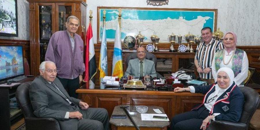 "مياه الإسكندرية" تتعاون مع "جمعية الريادة" لتوصيل المياه لـ20 أسرة من الأولى بالرعاية