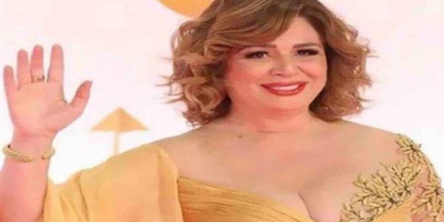 إلهام شاهين: عادل إمام صاحب فضل عليا وعلمنا إن الفن رسالة
