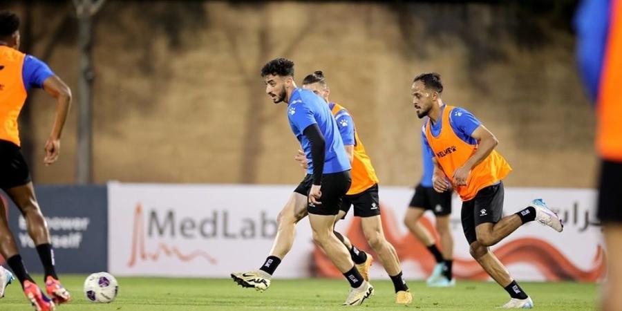 المنتخب الوطني يبدأ معسكره الداخلي استعدادًا لمباراتي سلطنة عمان والعراق