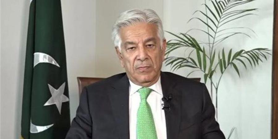 وزير الدفاع الباكستاني: لن نبدأ بمواجهة نووية لكن سنرد بالمثل