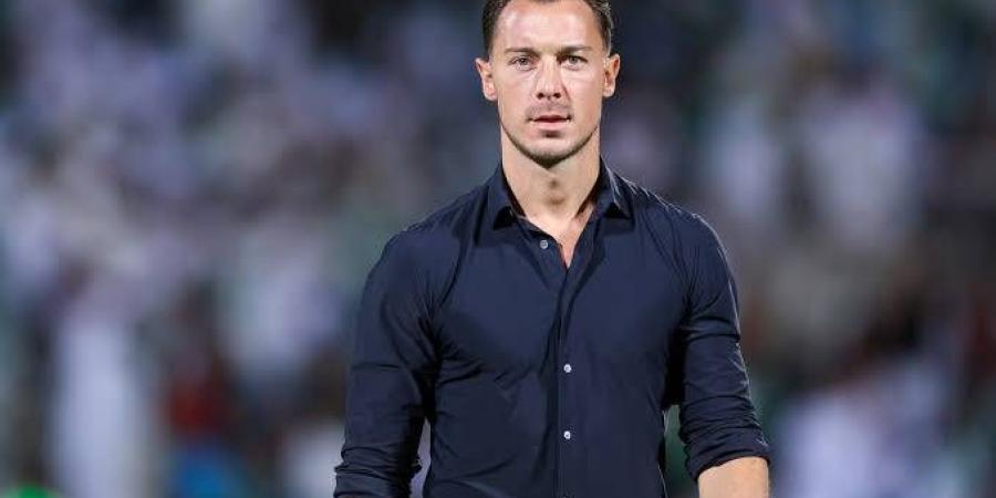 بيان رسمي من الأهلي السعودي ينفي رحيل يايسله ويؤكد استمراره حتى 2026
